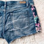 BLANK NYC Floral Jean Shorts Size 29 Photo 7