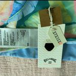 Billabong Rides & Tides Floral bikini top NWT Photo 8