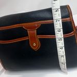 Dooney & Bourke 80’s Essex Navy & British Tan med size handbag w/ long strap Photo 2