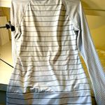 Nike  athletic shirt Photo 0