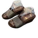 Venus Steps Women's Brown and Silver Wedge Sandals Size 39EU/ 8.5USA Photo 2