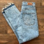 EXPRESS  Super High Rise Mom Jean Distressed Ripped Medium Wash Size 4 Regular Photo 7