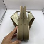 Aerosoles  Women’s Piano Luxury Flip Flops Metallic Gold buckle Size 9.5 E10 Photo 5