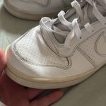 Nike Women’s Size 7 Court Borough Mid Basketball Shoes White Photo 1