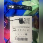 ZARA Blue and Pink Floral Printed
Asymmetric Top, Size XL Photo 9