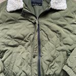 Elodie  Olive Green Quilted Jacket with Sherpa Collar size M Photo 2
