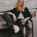 Abercrombie & Fitch 90s Baggy Low Rise Vegan Leather Pants in size 29 (size 8) Photo 2