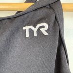 Tyr. SPORT Women's Phoenix Splice DiamondFit Swimsuit Size 30 Black/Gold Photo 2