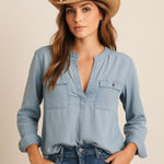 Cloth & Stone  Chambray Denim Womens Top Size M Coastal Cowgirl Boho Minimalist Photo 0