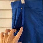 Chico's  Size 2.5 & 14 Crop Cargo Pants Blue Stretch Pockets Athleisure Gorpcore Photo 5