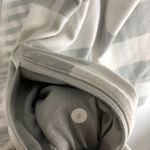 Lululemon In Stride Jacket Striped Gray White Thumbholes Full Zip Pocket 6 Photo 2