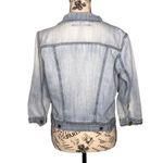 Forever 21  MEDIUM Slight Distress Light Wash Four Pocket Button Up Jean Jacket Photo 3