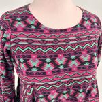 Wrangler  Women's Southwestern Chevron Design Flowy Top Blouse Size XL Photo 3