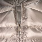 7 Diamonds Womens Andes Front Zipper Puffer Vest in Color Pearl Sz Small White Photo 7