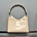 Gucci Vintage Bamboo Shoulder Bag in Grey Patent Leather Photo 3