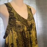 Ladies Earth tone Tank Top size large Green Photo 3