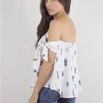 DO+BE Women's Off-Shoulder Cactus Print Top size medium Photo 10