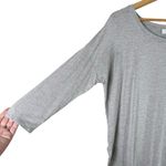 Babaton Aritzia‎  Norris Relaxed T-Shirt in Heather Ashen Grey, Size Small Photo 7