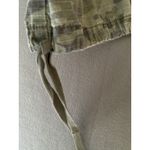 Camo Capri Pants Womens 31x20 Green Camoflauge Crop Cinch Leg Tag 9 GLO Jeans Size undefined Photo 10