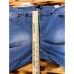 Susan Graver Women's Shorts Size 16 Blue Denim Beach Travel Classic City Casual Photo 3