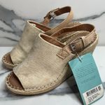 Toms  NEW Women's Natural Canvas Espadrille Beachy Wedge Monica Sandals Sz 7.5 Photo 2