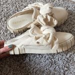 Farm Rio  7.5 Bow Mule Sneakers In Off White Photo 3