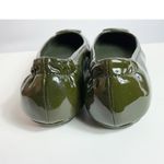 Tory Burch  Womens Minnie Patent Leather Ballet Flats Shoes Leccio Dark Green 6.5 Photo 4