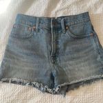 Madewell Perfect Jean Shorts Photo 0