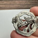 Longaberger Hope Rose 2004 10 Years of Giving Pewter Anniversary Brooch Pin Photo 7