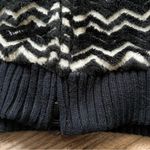 Talbots Fuzzy Vest Zip Up Size Medium Black and White Chevron Striped Womens M Photo 2