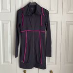 Athleta Spinnaker Long Sun Jacket Womens Gray Asphalt Hot Pink Zip Size XXS Photo 1