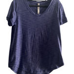 Lululemon athletica Indigo Short Sleeve Tee Size 6 Photo 0