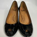 Sofft black patent leather heels pumps peep toe size 7.5 dressy black tie Photo 2