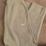 Nike Gray Sweatpants Photo 0