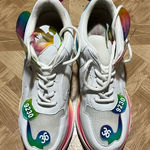 Anthony wang RAISINS Photo 0