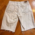American Eagle Striped White Blue Tomgirl Distressed Bermuda Shorts Women’s Sz 0 Photo 8