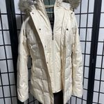 Columbia  Women's Off-White Puffer Jacket with Faux Fur Hood Photo 2
