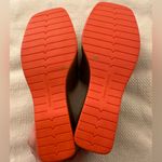 Vince Camuto NWOT Falivda Wedge Tan with Orange Sole 8.5 Photo 2