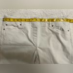 Westbound  white shorts. The Park Avenue Fit. Size 14. Photo 3