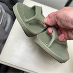 OOFOS WOMEN'S OORIGINAL SANDAL Photo 3