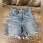 Madewell  High-Rise Mid-Length Denim Shorts Woodvale Wash: TENCEL™ Denim Edition‎ Photo 2