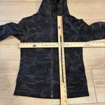 Lululemon  Women’s Scuba Hoodie Light Cotton Fleece Incognito Camo Gray Size 6 Photo 2