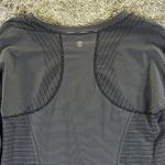 Athleta Momentum Seamless Long Sleeve Sz M Black Mini Stripe Photo 7