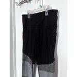 Athleta Athlete Salutation Modblock Black 7/8 Length Leggings Size Small Photo 2