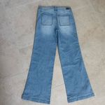 Jordache Women’s Wide-Leg Jeans – Size 8 – Light Wash Denim Photo 8