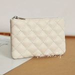 White Diamond Quilted Card Cash Pouch Photo 1