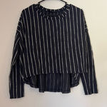 Storia  Long Sleeve Cropped Top Photo 0