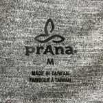 prAna  Capri Gray Leggings size Medium Photo 6