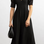 NWOT Oak + Fort V Photo 0