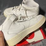 Nike Air Force 1 High-Top Shoes Photo 3